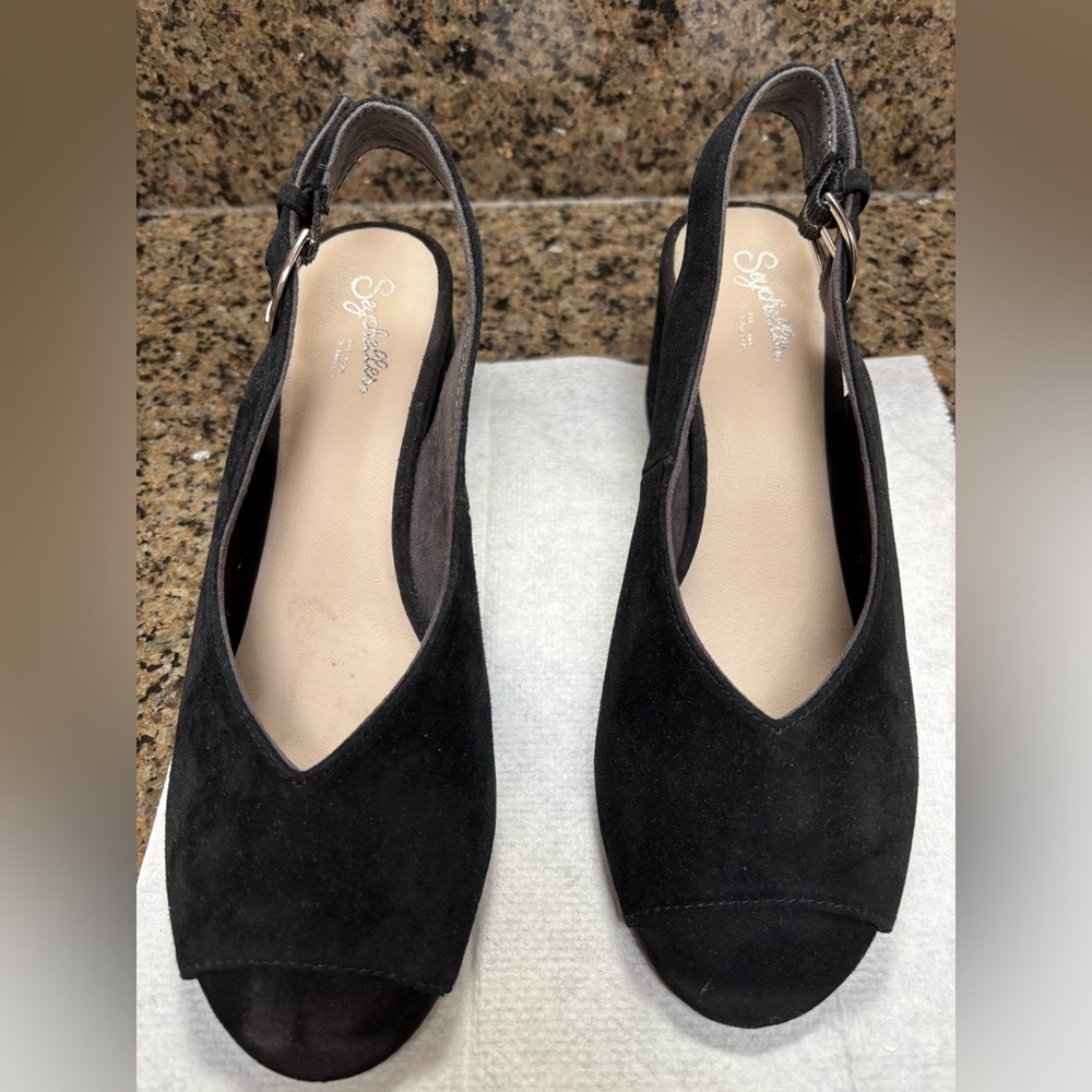 Seychelles, in real Suede Peep-Toe Slingback block Heels